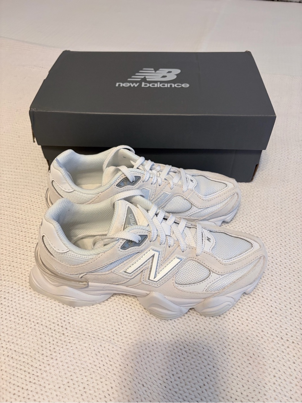 New Balance 9060